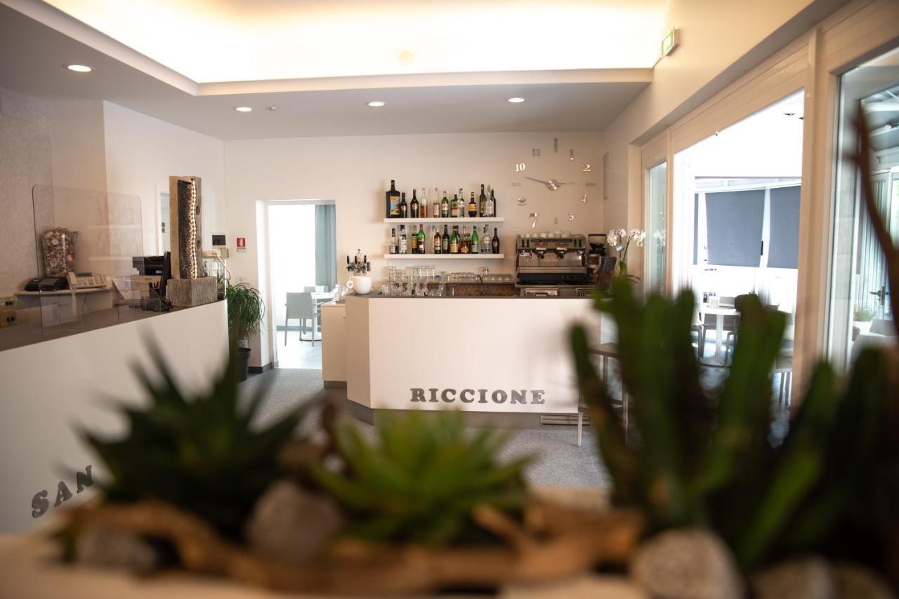 Hotel San Gottardo Riccione Esterno foto