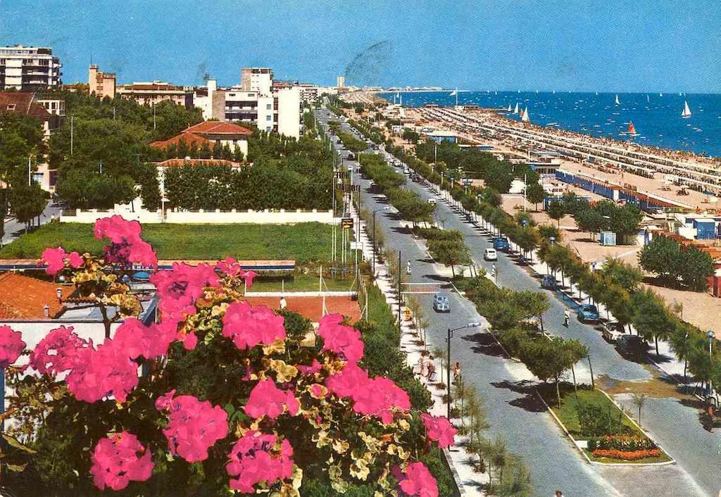 Hotel San Gottardo Riccione Esterno foto